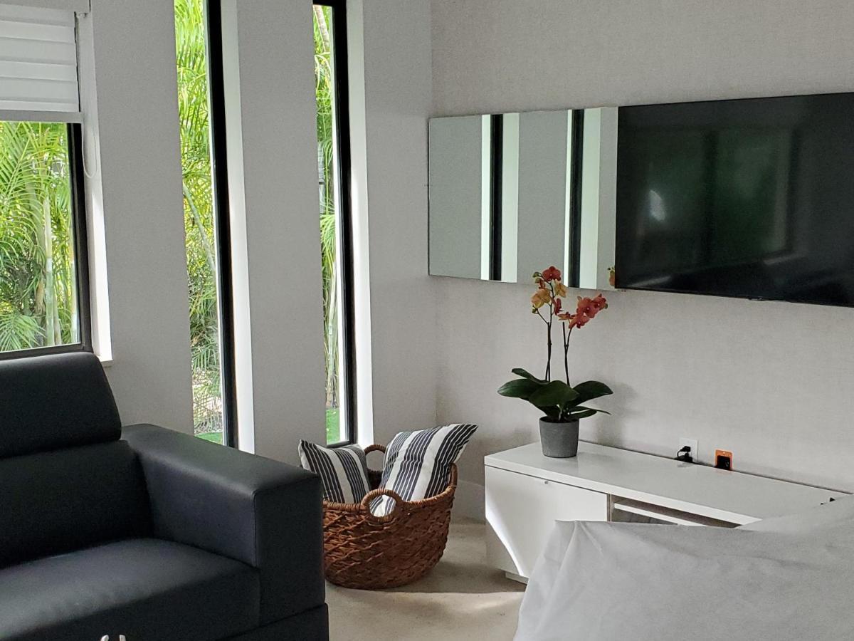 Design District By Midtown, Wynwood, Brickell, 10 Min To The Beach, Free Parking Miami Bagian luar foto